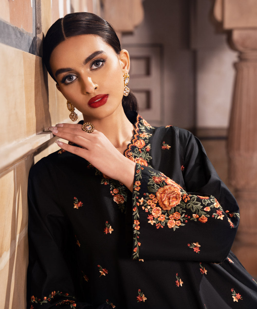 3 Piece Embroidered Lawn Suit - Buy Online Now