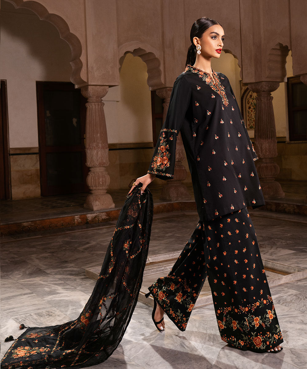 3 Piece Embroidered Lawn Suit - Buy Online Now