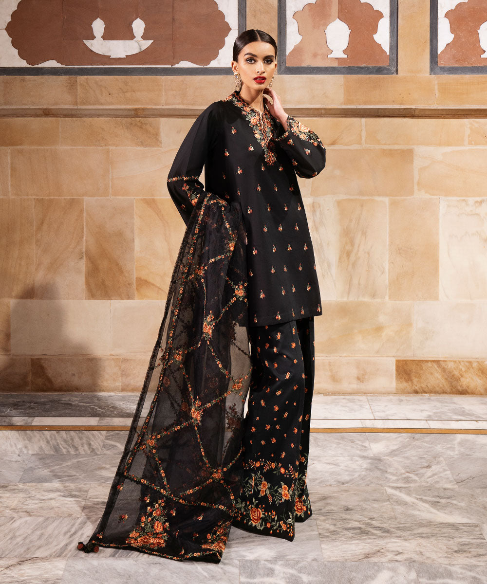 3 Piece Embroidered Lawn Suit - Buy Online Now