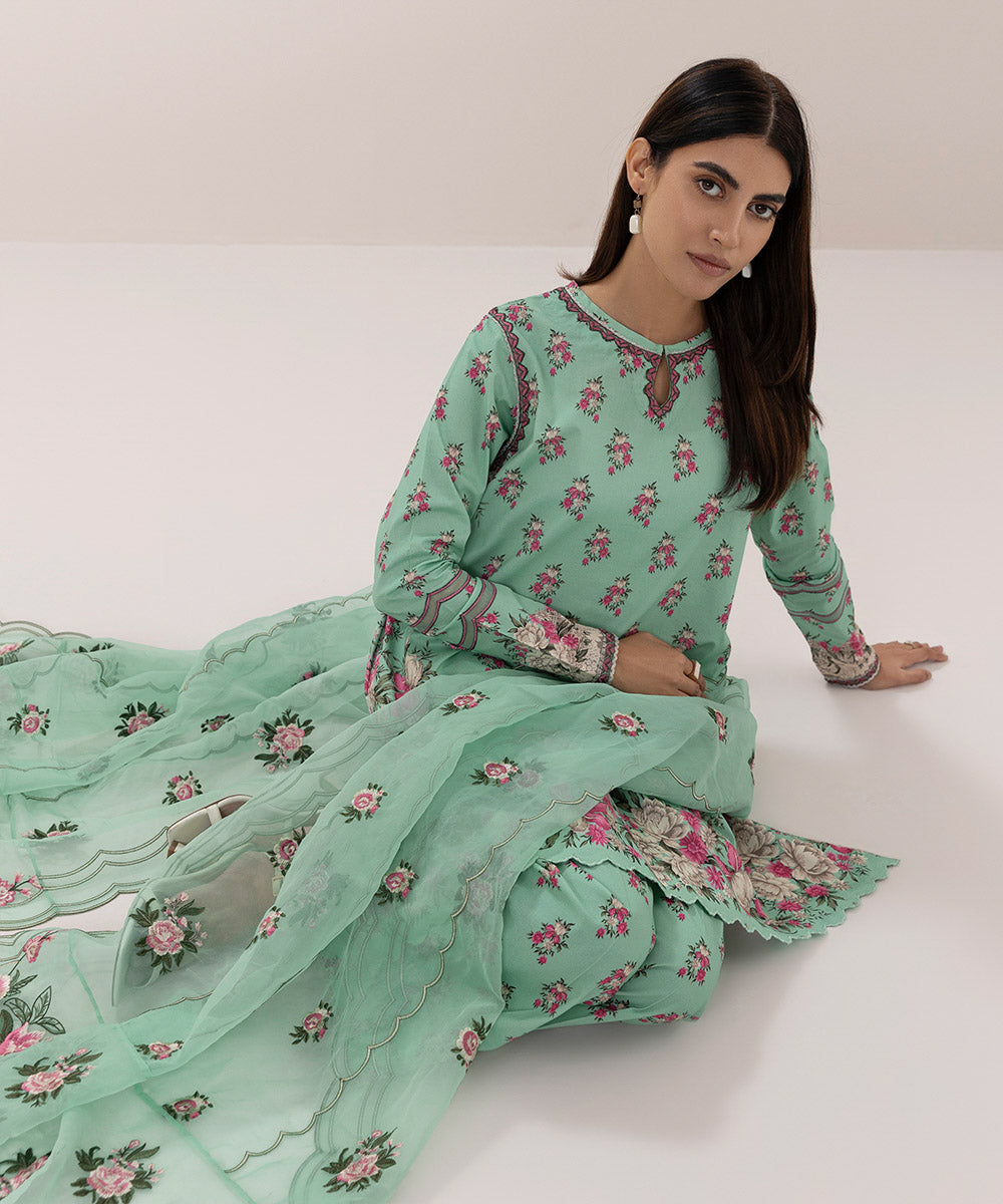 3 Piece Embroidered Lawn Suit for Women: Buy Online