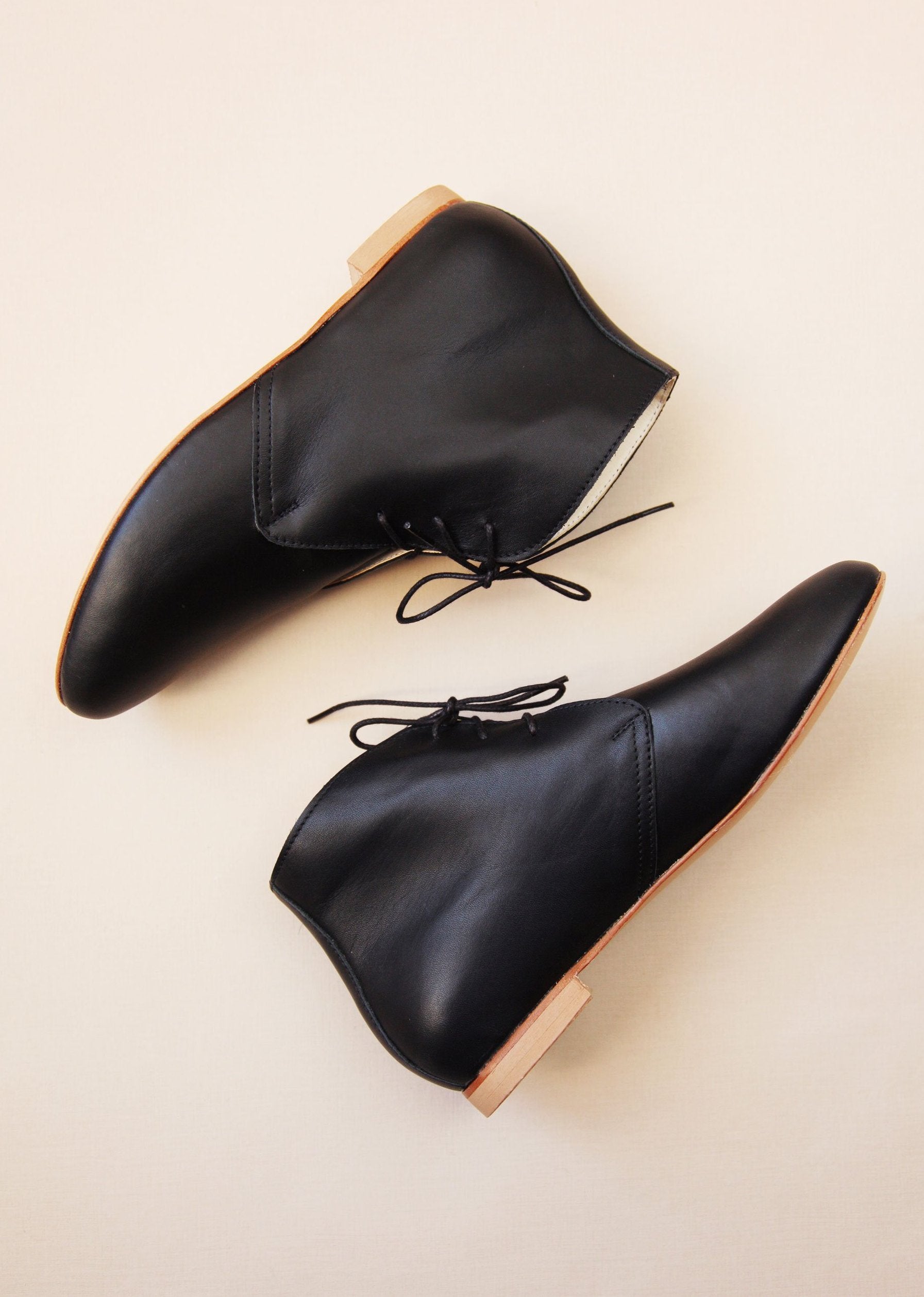 Black Classic LEA Boots