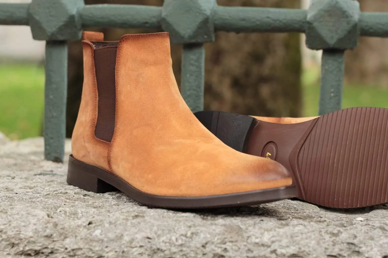 Classic Chelsea Boots in Tan