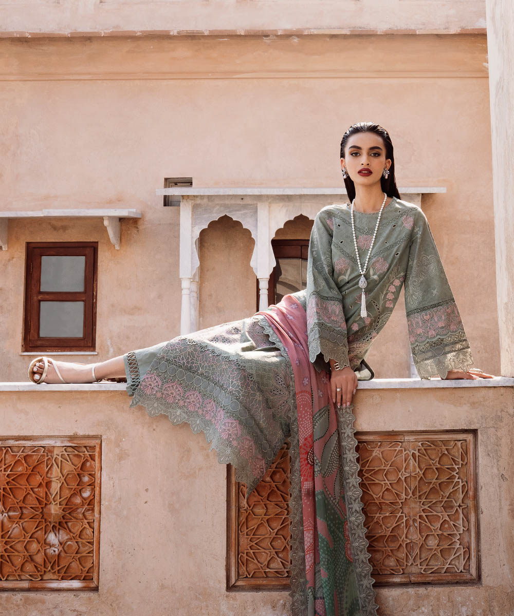 Embroidered Jacquard Suit Set