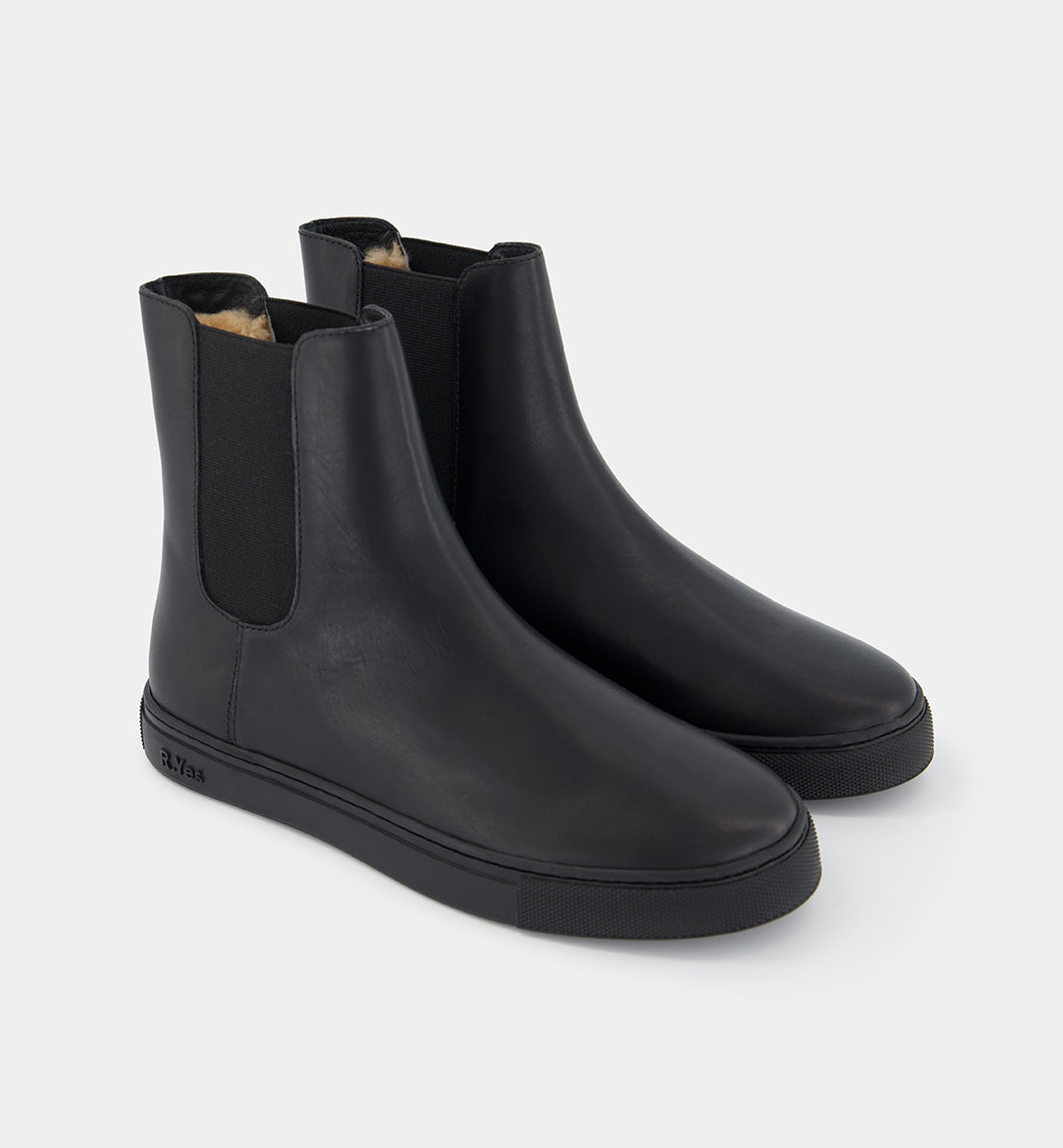 Everything Black Leather Chelsea Boot with Australian Merino Wool Lining