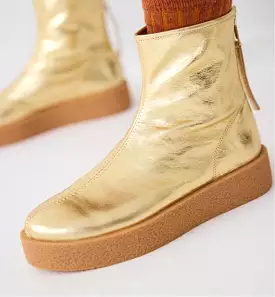 Leather Boot in Gold Crush Shadow