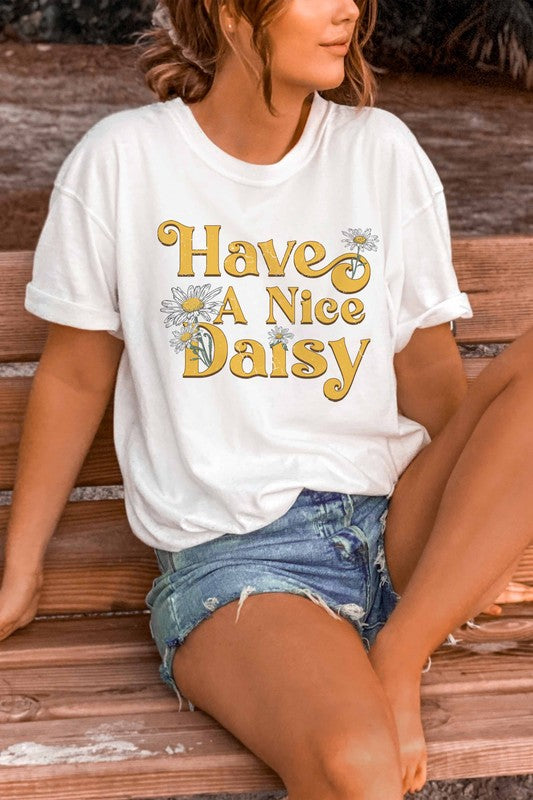 Nice Daisy Graphic Tee Plus Size