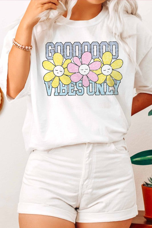 Plus Size Graphic Tee with Positive Vibes