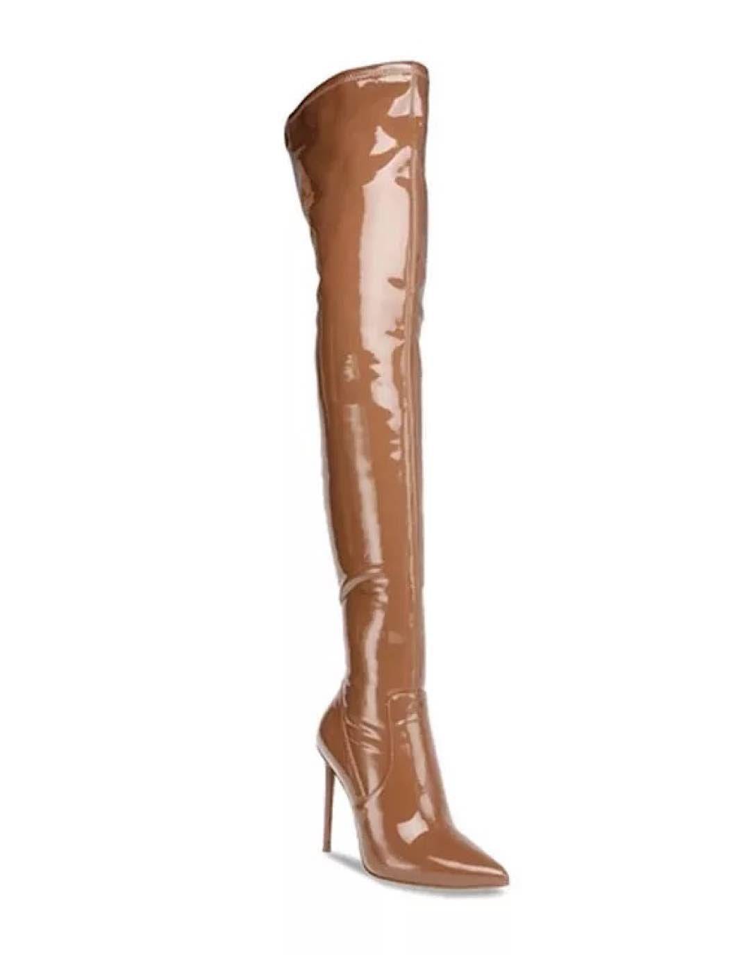 Shiny knee-high boots in PU leather