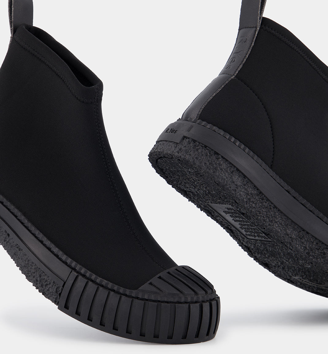 Sunny 2.0 - Black Neoprene Pull-on Boots.