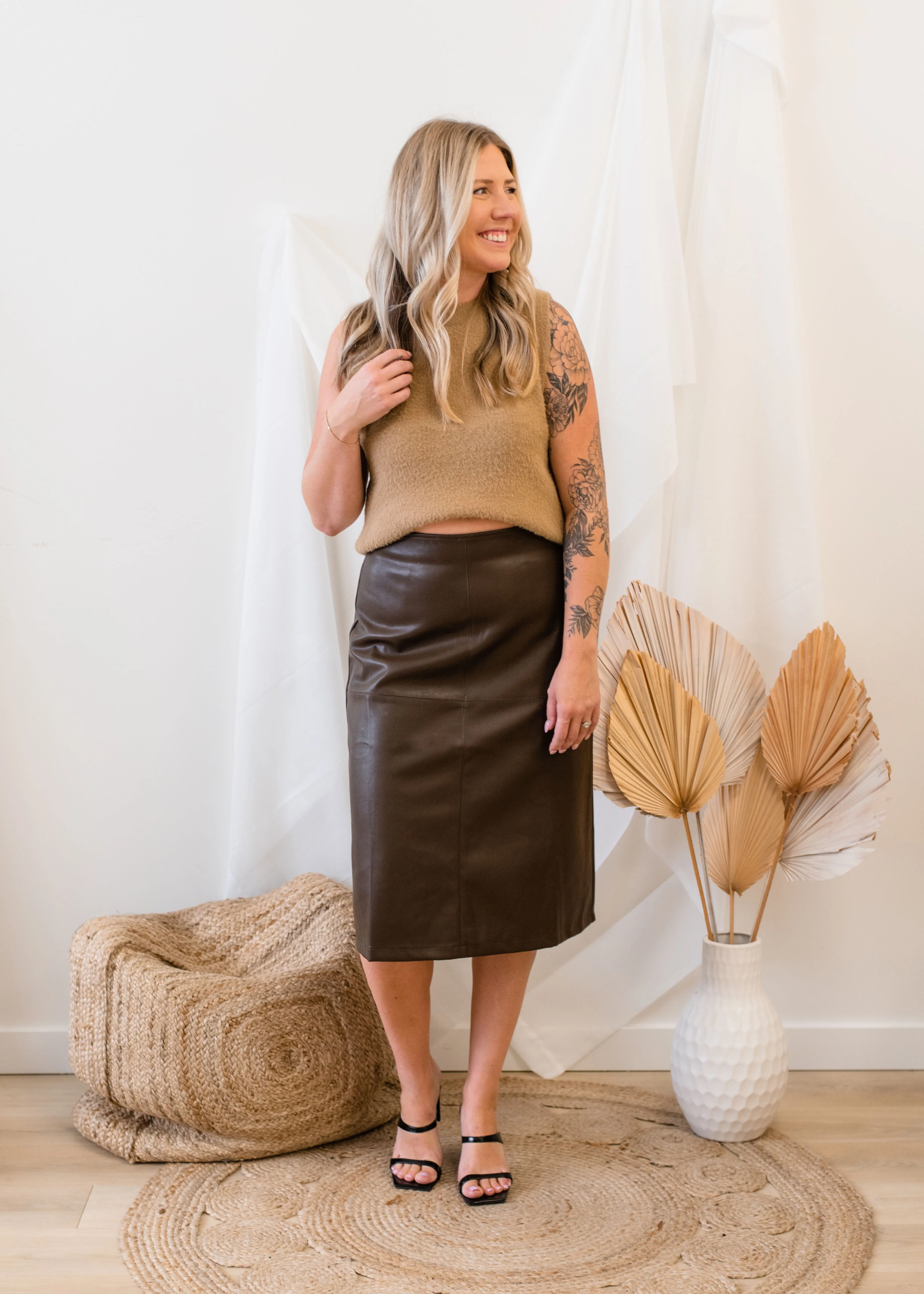 The Peyton Skirt: Discover the Perfect Skirt for Every Occasion, Shop Now!