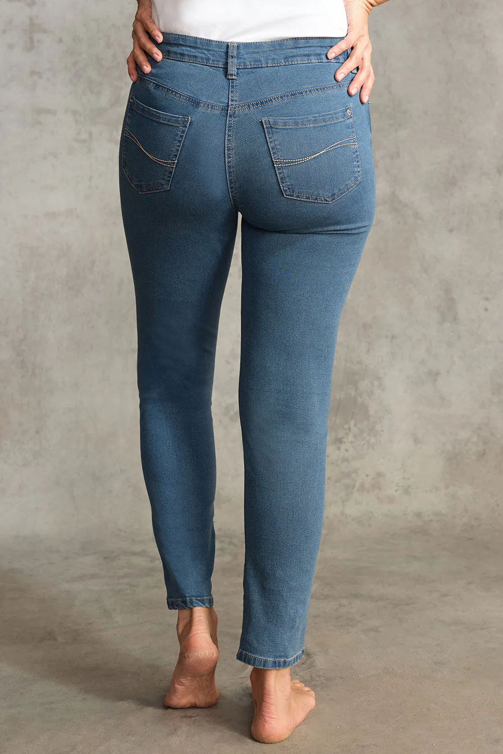 Women's SUSIE Slim Fit Jeans