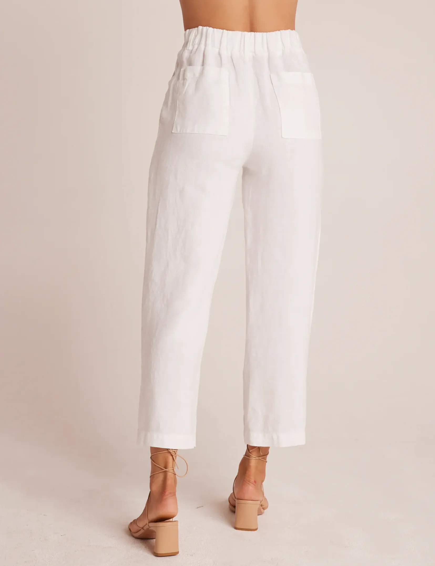 White Pleated Trousers for a Casual Look