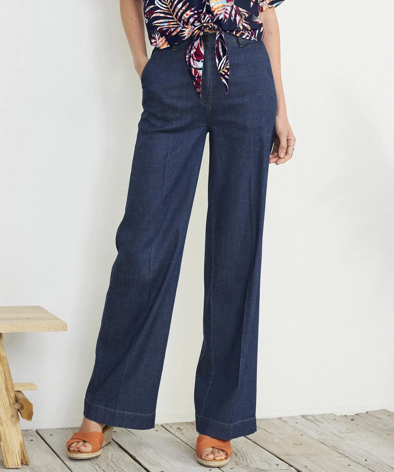 Wide-leg Denim Jeans